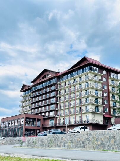 2-к. квартира, 65 м², 3/10 эт.