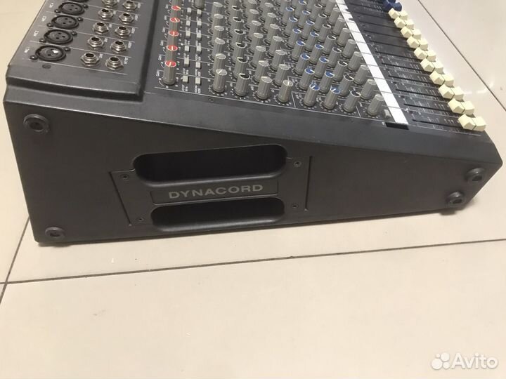 Активный микшерный пульт Dynacord 1000 - 1