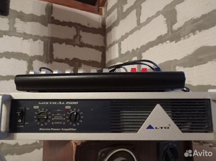 Акустические колонки + усилитель + микшер