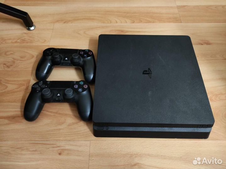 Sony playstation 4 PS4 slim 1tb