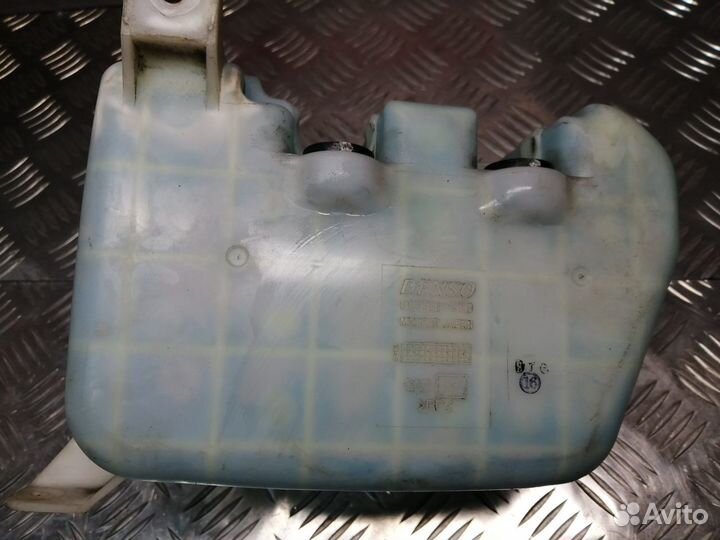 Бачок омывателя Suzuki Grand Vitara