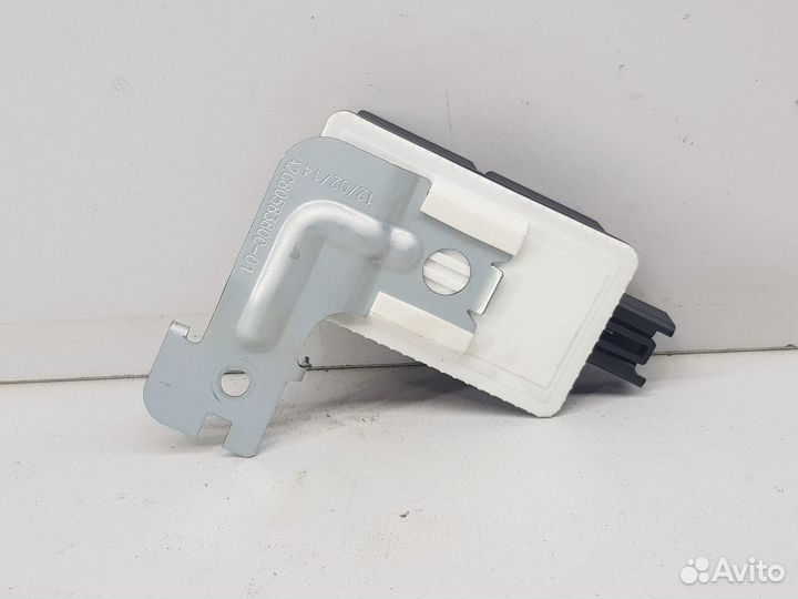 Электронный блок (Infiniti Q50)