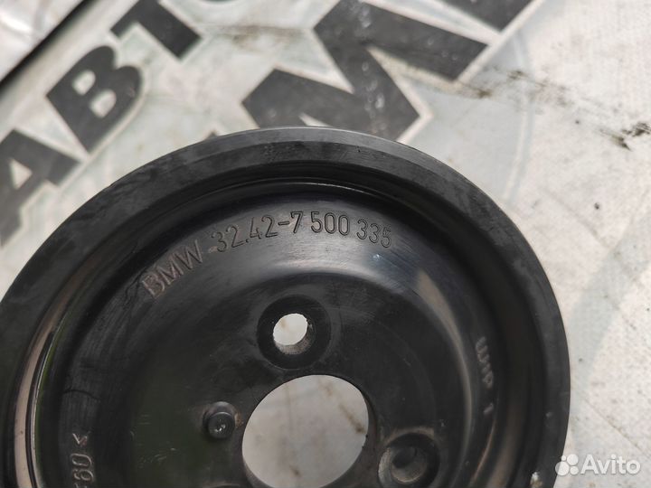 Шкив насос гур BMW E46