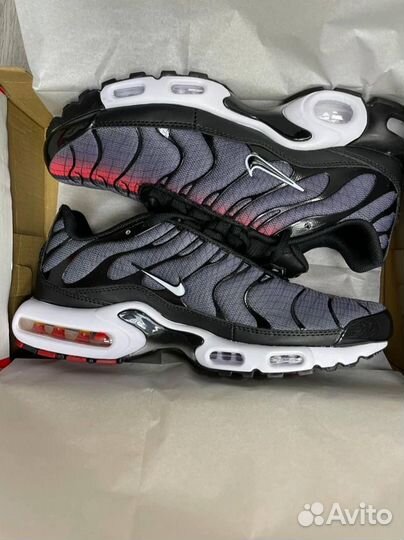 Кроссовки Nike Air Max Tn Plus