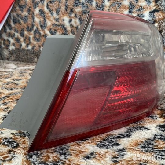 Фонарь задний правый Camry 40