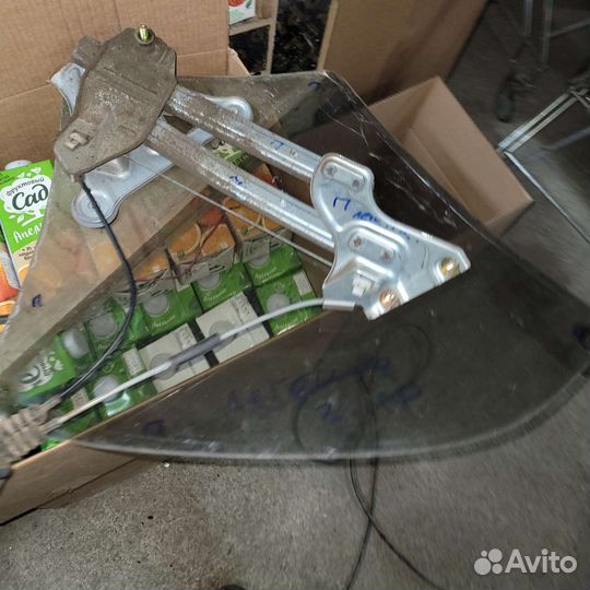 Задние форточки стекла легенда купе ка8 96г