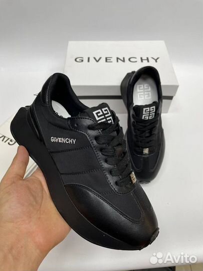 Кроссовки givenchy натуральные