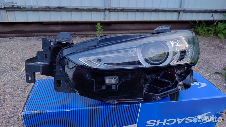 Фара левая Mazda 6