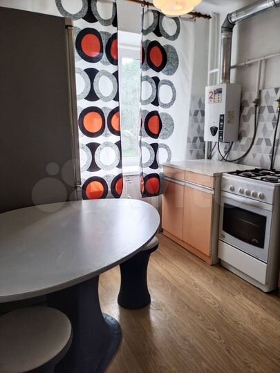 2-к. квартира, 44 м², 2/5 эт.