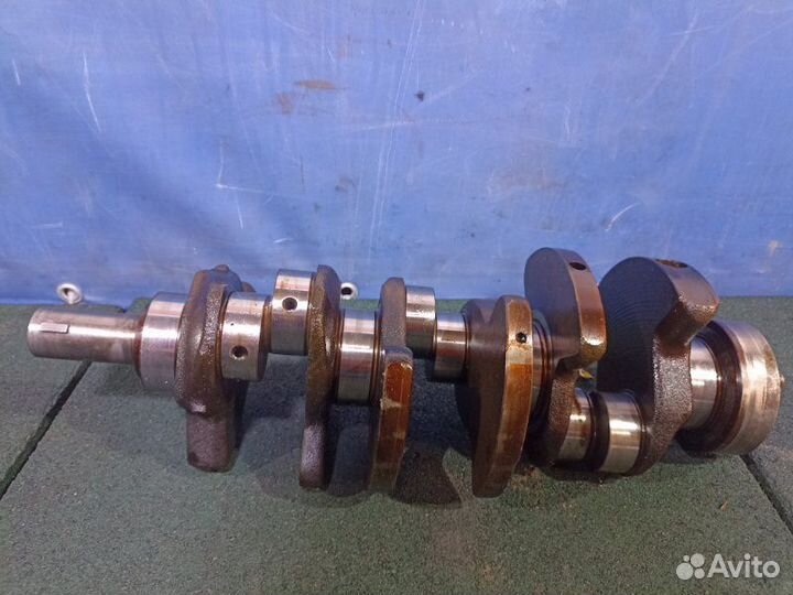 Коленвал Mercedes-Benz E210 112911