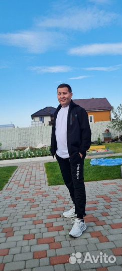 Менеджер-дизайнер, курьер, помощник руководителя