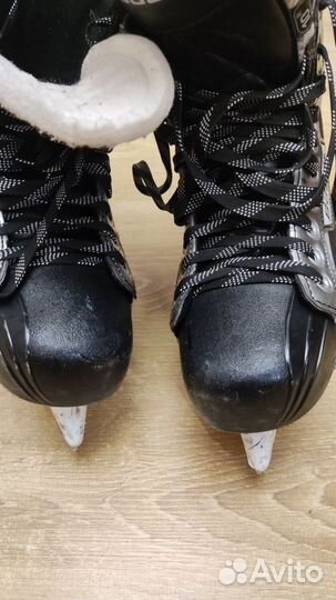 Хоккейные коньки bauer