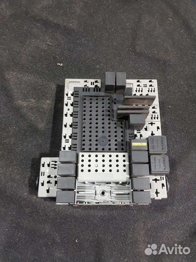 Блок предохранителей Volvo s80