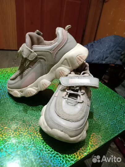 Кроссовки детские