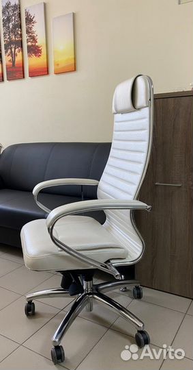 Кожанное кресло Samurai KL-1.04