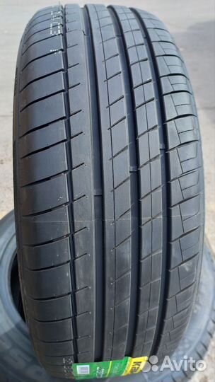 Kapsen RS26 235/55 R20 105W