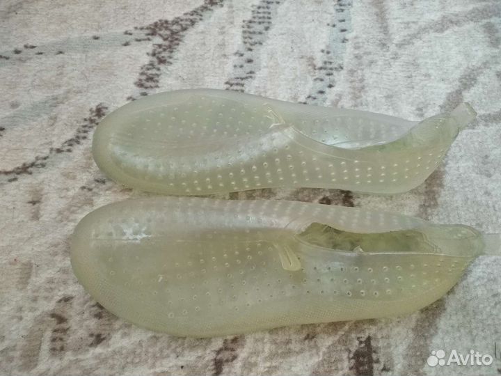 Аквашузы взрослые