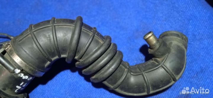 Патрубок воздушного фильтра Mondeo 2 1.8 td