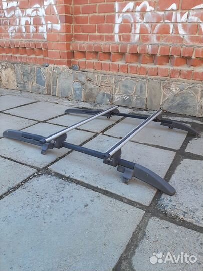 Продам багажник с реленгами на лада калина