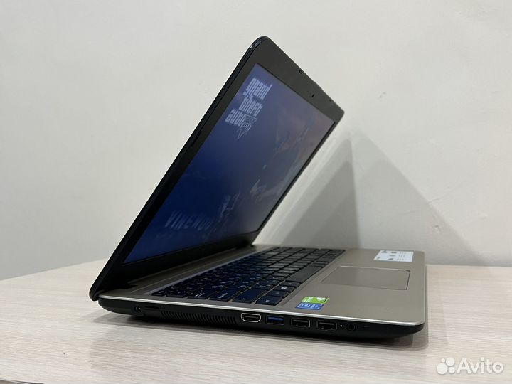 Игровой ноутбук Asus SSD/4ядра/920MX/гарантия