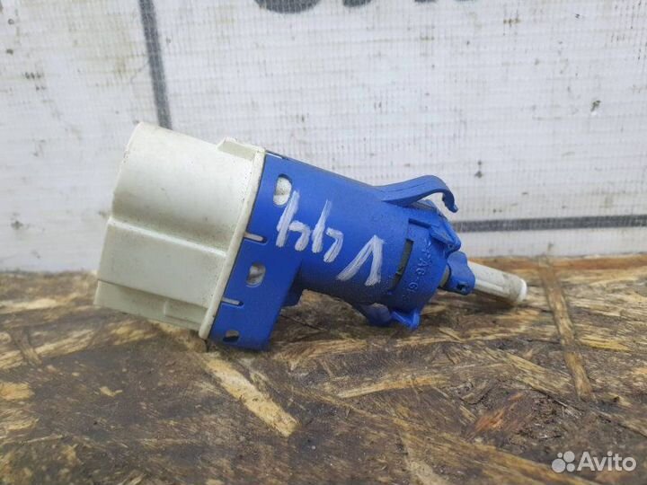 Концевик педали тормоза Volvo S60 2 1.6 2011