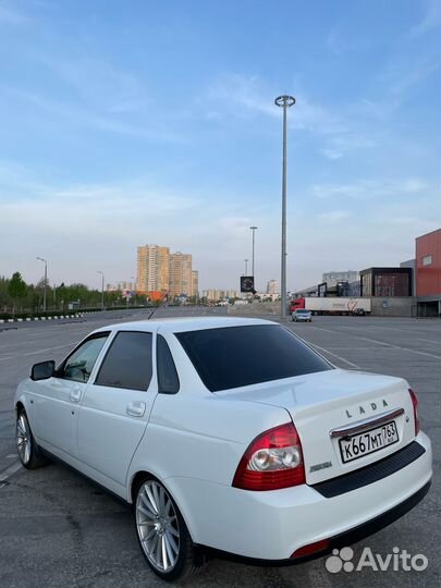 Продаю диски vossen VFS2 R17