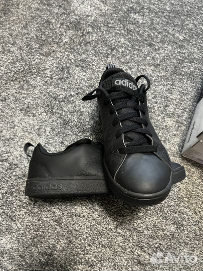 Кроссовки adidas
