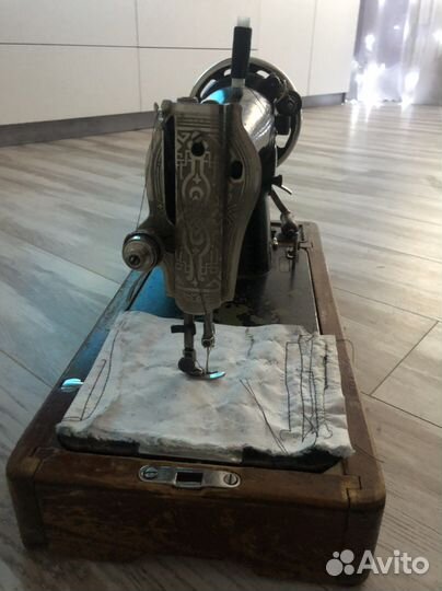 Швейная машинка