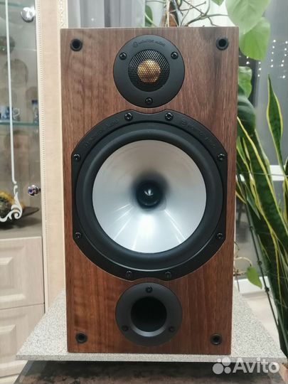 Акустические колонки Monitor Audio Bronze BR2