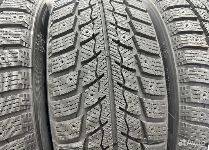 Zeta Antarctica Ice 215/65 R16 23T