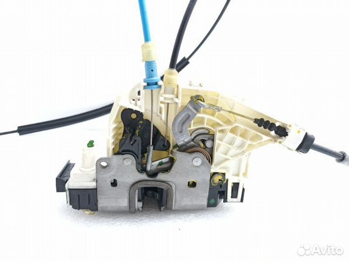 Замок двери задний левый Mercedes-Benz E-Class