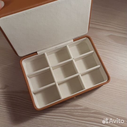 Шкатулка для украшений