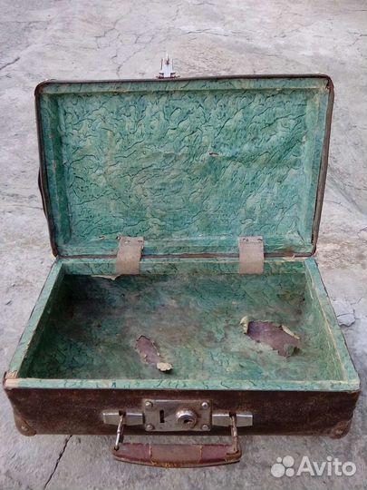 Чемоданы времен СССР