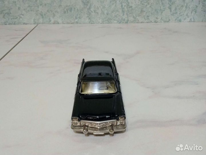 Модель Чайка Газ-13 СССР без ми, номерная