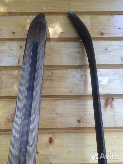 Лыжи антикварные