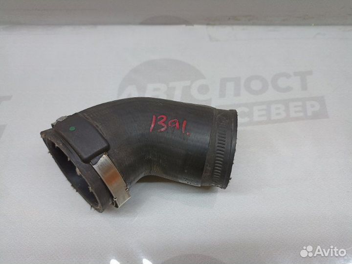 Патрубок интеркулера Audi A3 8PA BZB 2008