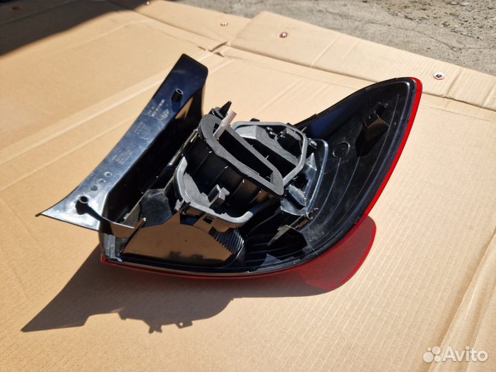 Фонарь задний левый Renault Sandero 2