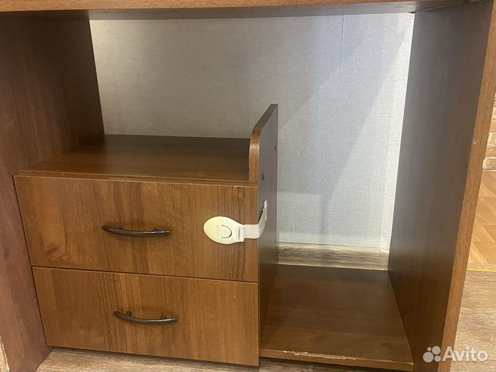 Компьютерный стол