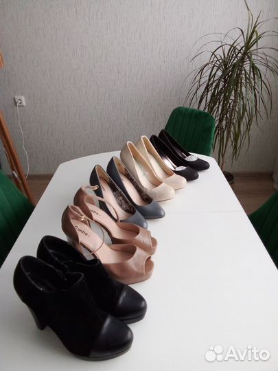 Туфли, босоножки, ботильоны на каблуке