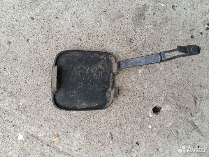 Заглушка буксировочного крюка Renault Megane 2