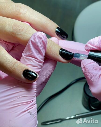 Маникюр на дому
