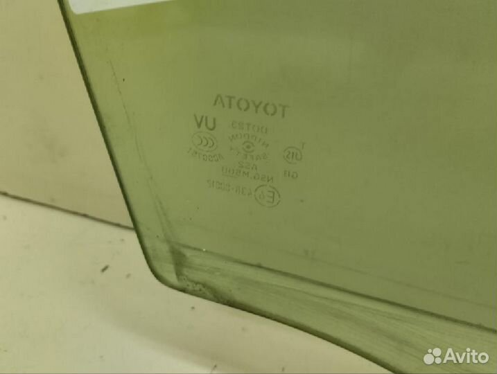 Стекло двери передней правой Toyota Land Cruiser P