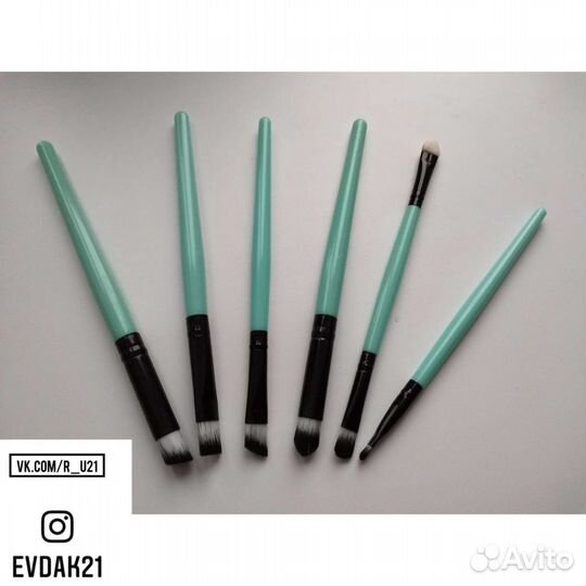 Кисти кисточки макияж пластик