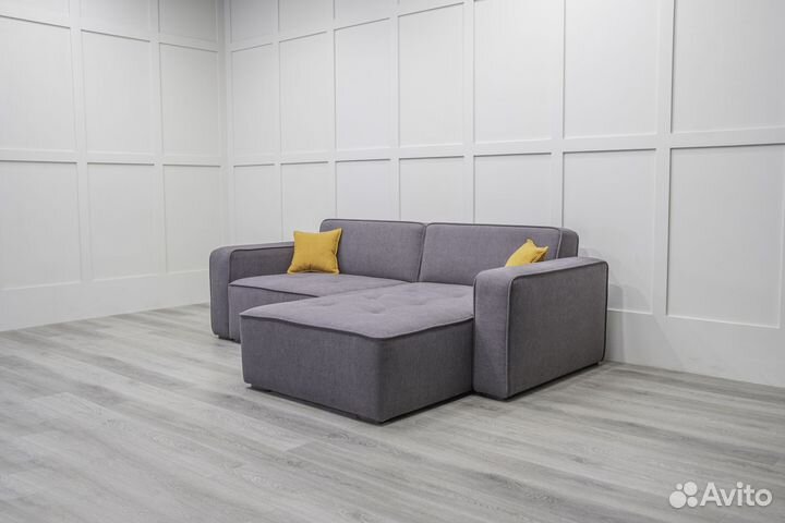 Диван с оттоманкой