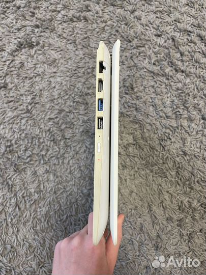 Ноутбук-планшет Lenovo yoga 300