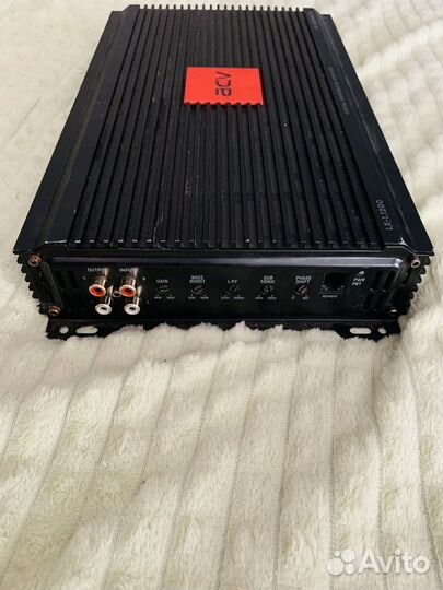 Автомобильный усилитель 1-канальный acv lx-1.1200