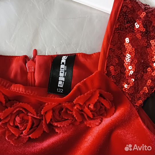 Нарядное платье для девочки