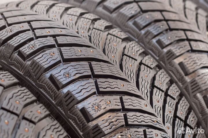 Michelin X-Ice North 4 215/65 R16 102T