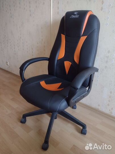 Кресло компьютерное игровое Zombie 8