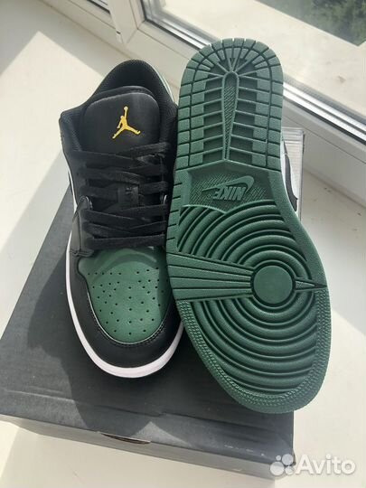 Кроссовки Nike Air Jordan 1 Low Green Toe